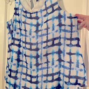 New direction large sleeveless blouse